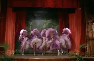 XXX Cặp xxxn hiếp đôi mũm mĩm hỗn hợp trên ghế